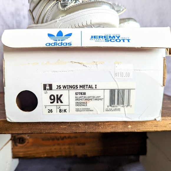 Adidas x Jeremy Scott Wings Metal Model sneakers in Silver, size 9 toddler - Picture 12 of 14